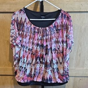 (J51) Womans Sz XL, Tacera Pink and Black Abstract Blouse